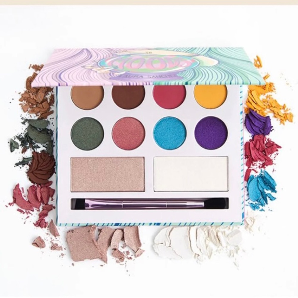 Laura Sanchez Moods Eyeshadow/highlighter palette